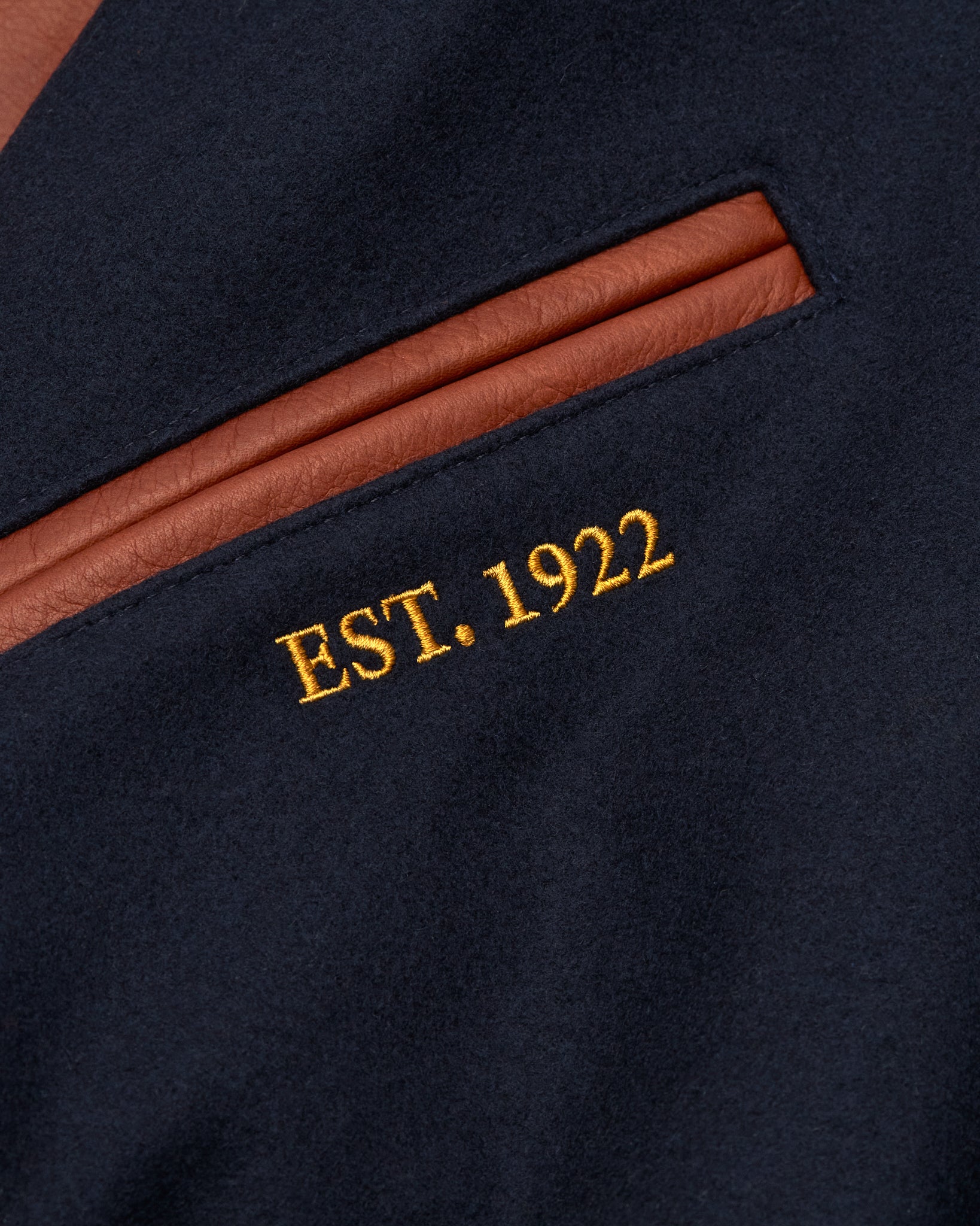 V60_-_Anni_Navy_-_Mahogany_Aniline_Cow_w_Golden_Bear_Logo_Snaps_5_9a0815fe-7799-465a-ad20-e39c4ffc6df9.jpg