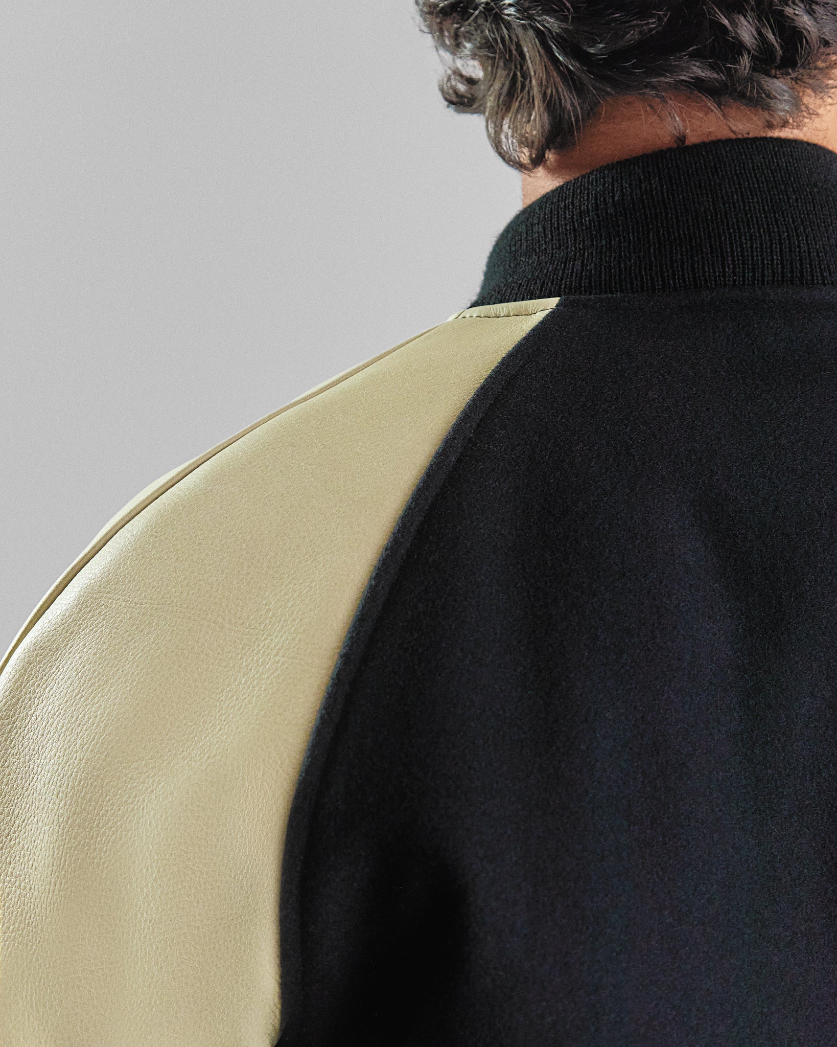 THE RALSTON - Black Melton Wool/Beige Leather Raglan Classic Fit
